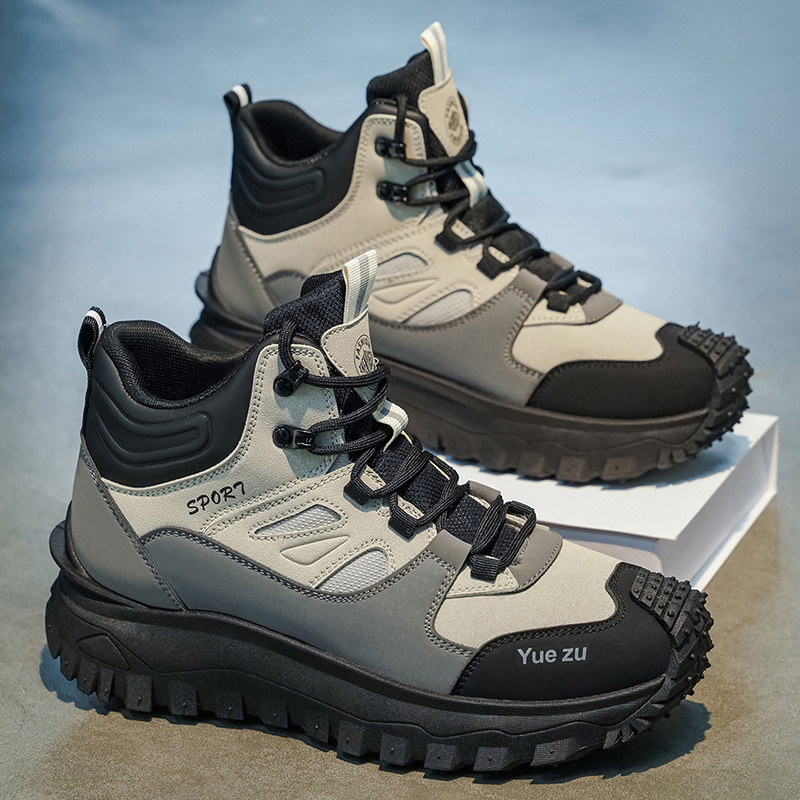 Outdoor Camping Adventures - Men's high-top boots, comfortable and breathable
